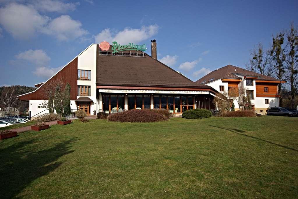 Hotel Horal Rožnov pod Radhoštěm Exteriör bild