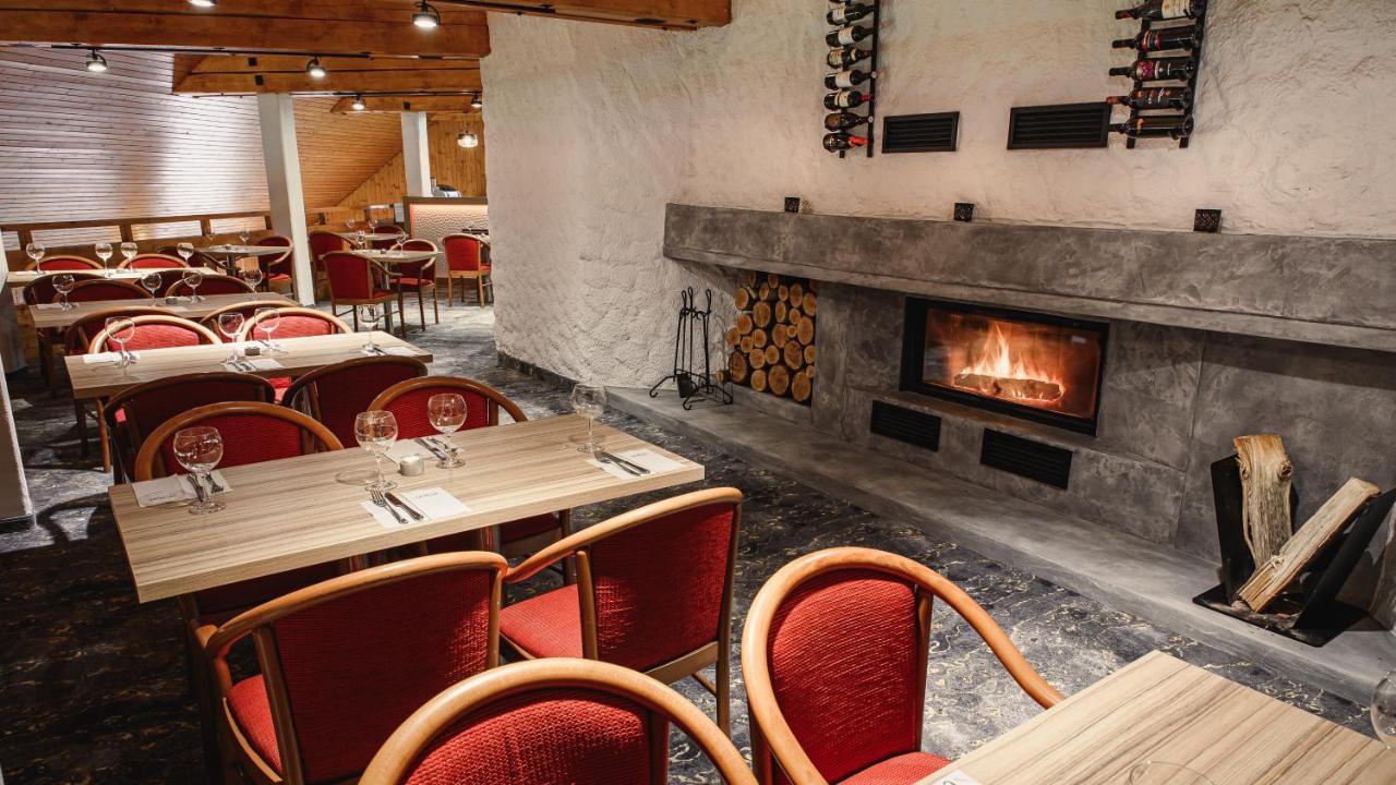 Hotel Horal Rožnov pod Radhoštěm Exteriör bild